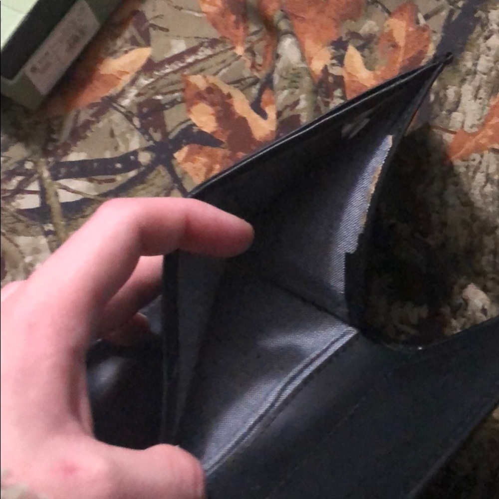 Trifold Wallet - Picture 4 of 4
